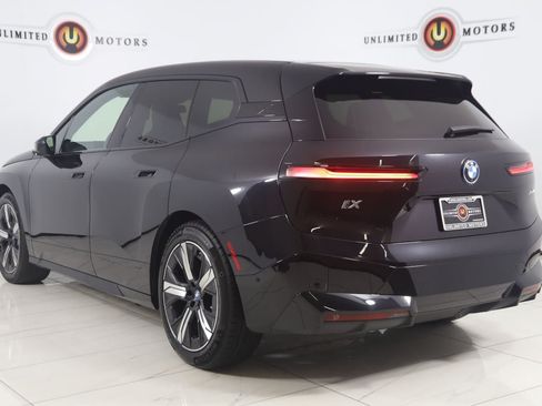 Used 2023 BMW iX xDrive50 w/ Premium Package AWD/4WD image 4