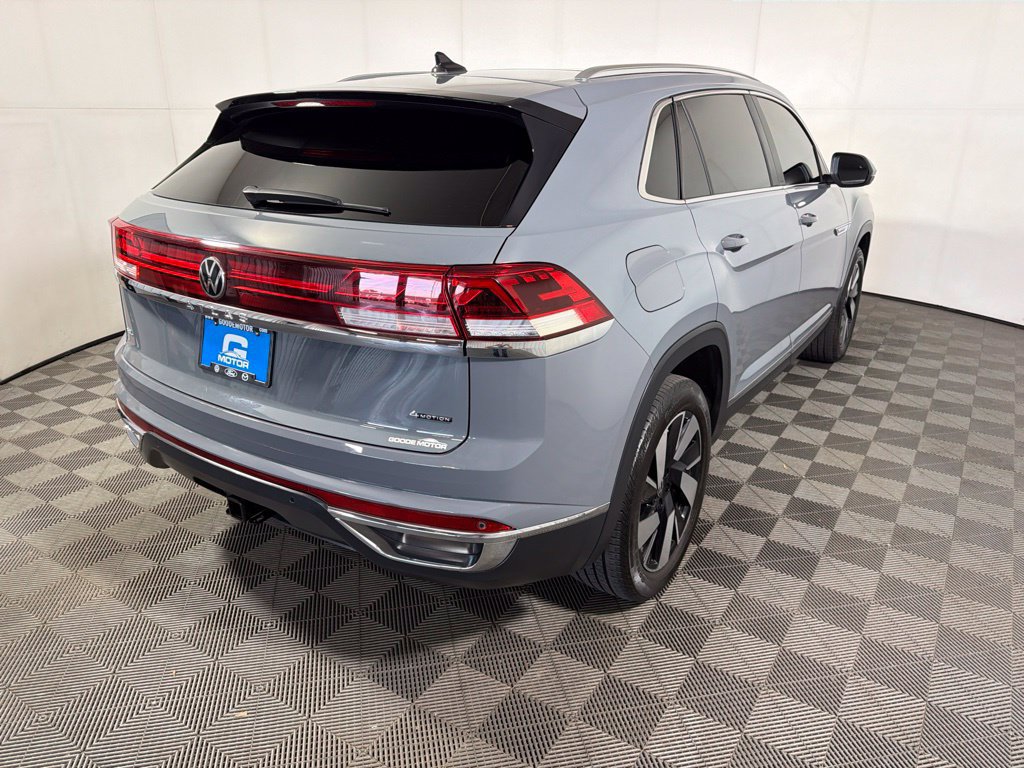 Certified 2025 Volkswagen Atlas Cross Sport SEL AWD/4WD image 7