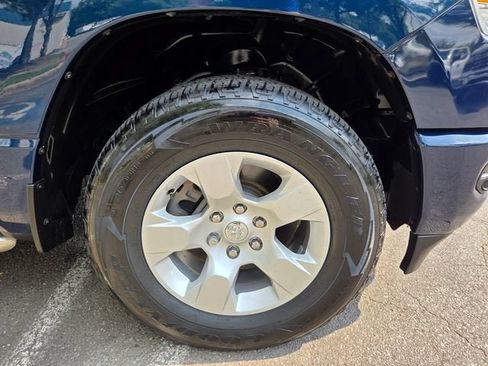 Used 2023 RAM 1500 Big Horn AWD/4WD image 23