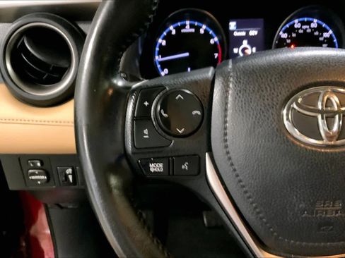 Used 2018 Toyota RAV4 XLE image 23