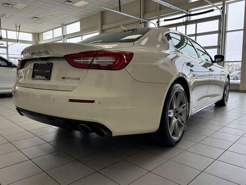 Used 2019 Maserati Quattroporte S Q4 AWD/4WD image 12