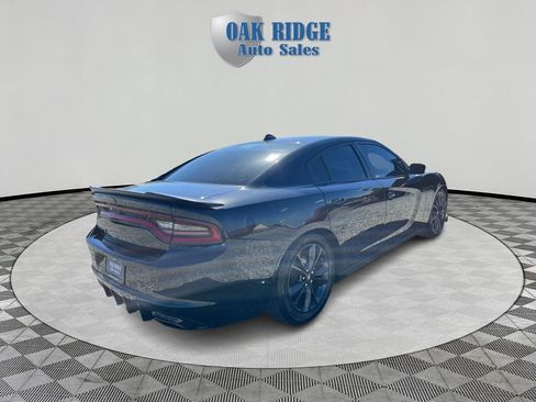 Used 2023 Dodge Charger SXT w/ Blacktop Package image 5