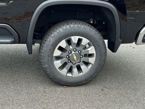 New 2026 Chevrolet Silverado 3500 LT w/ All Star Edition image 9