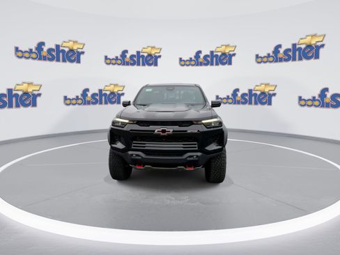 New 2026 Chevrolet Colorado ZR2 w/ Technology Package AWD/4WD image 3