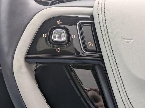 New 2026 Lincoln Aviator 2WD image 26