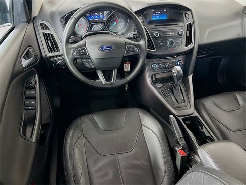 Used 2015 Ford Focus SE image 20