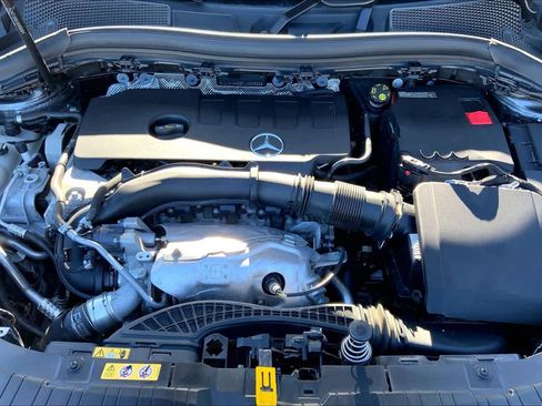 Used 2023 Mercedes-Benz GLA 250 4MATIC image 32