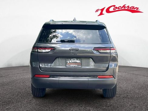 Used 2023 Jeep Grand Cherokee L Laredo AWD/4WD image 8