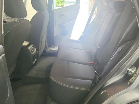Used 2024 Nissan Rogue S FWD image 33
