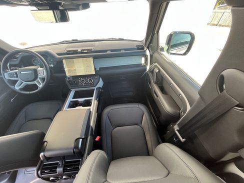 Used 2026 Land Rover Defender 110 S AWD/4WD image 24