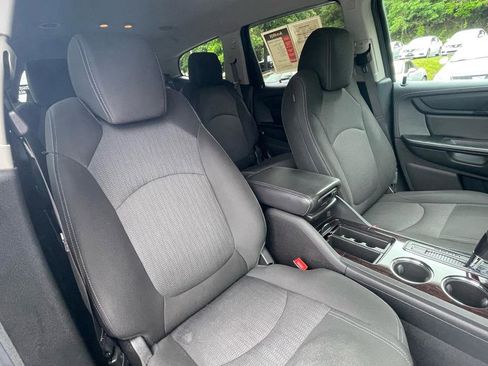 Used 2017 Chevrolet Traverse LT AWD/4WD image 30