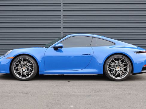 Certified 2025 Porsche 911 Carrera image 2