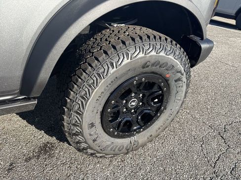 New 2025 Ford Bronco Big Bend w/ Black Diamond Package AWD/4WD image 13