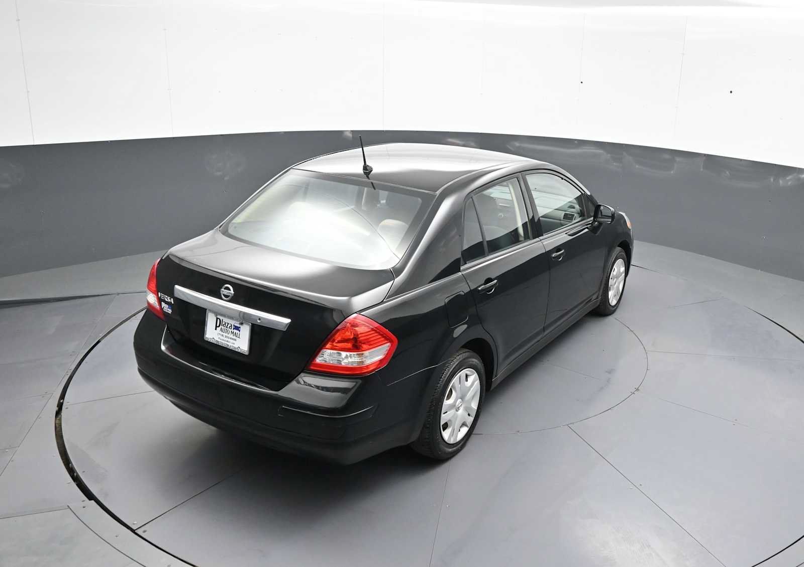 Used 2011 Nissan Versa 1.8 S FWD image 36