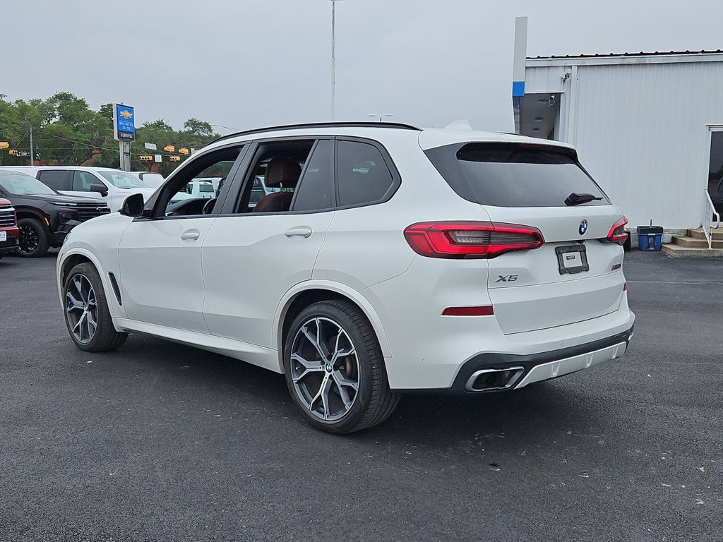 Used 2019 BMW X5 xDrive50i w/ M Sport Package AWD/4WD image 4