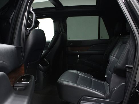 Used 2023 Lincoln Navigator L 2WD image 13