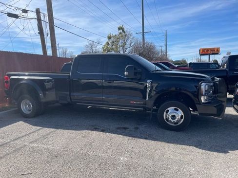 Used 2024 Ford F350 King Ranch image 9