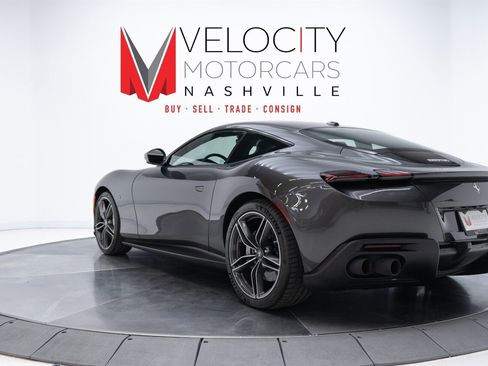 Used 2021 Ferrari Roma image 8