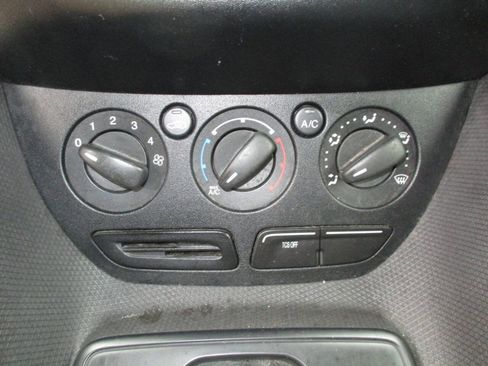 Used 2015 Ford Transit Connect XL FWD image 10