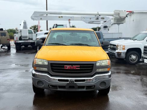Used 2003 GMC Sierra 2500 W/T RWD image 4