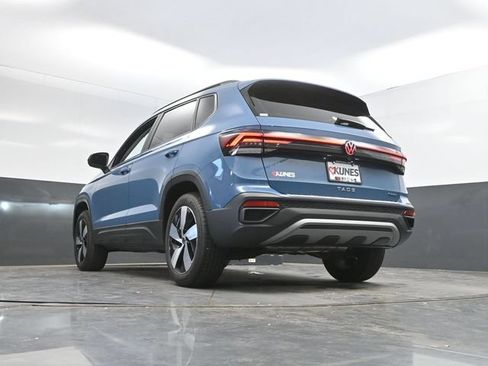 Used 2025 Volkswagen Taos S AWD/4WD image 50