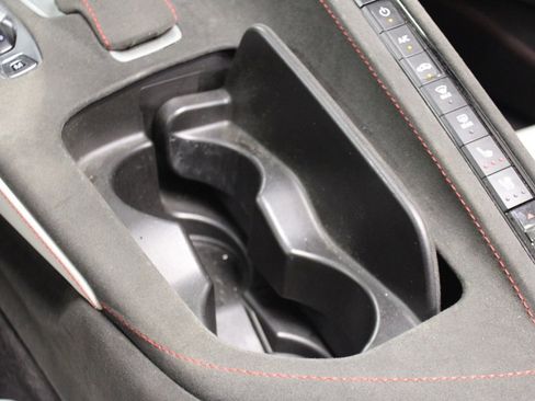 Used 2023 Chevrolet Corvette Stingray w/ Z51 Performance Package image 39