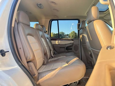 Used 2005 Ford Explorer Eddie Bauer AWD/4WD image 28