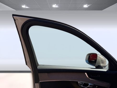 New 2026 Volvo XC90 B5 Core w/ Protection Package AWD/4WD image 23