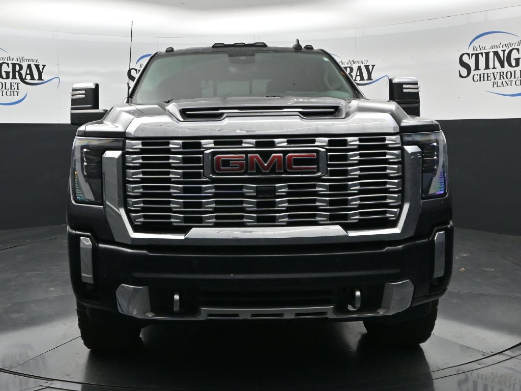 Used 2024 GMC Sierra 2500 Denali w/ Denali Reserve Package AWD/4WD image 2