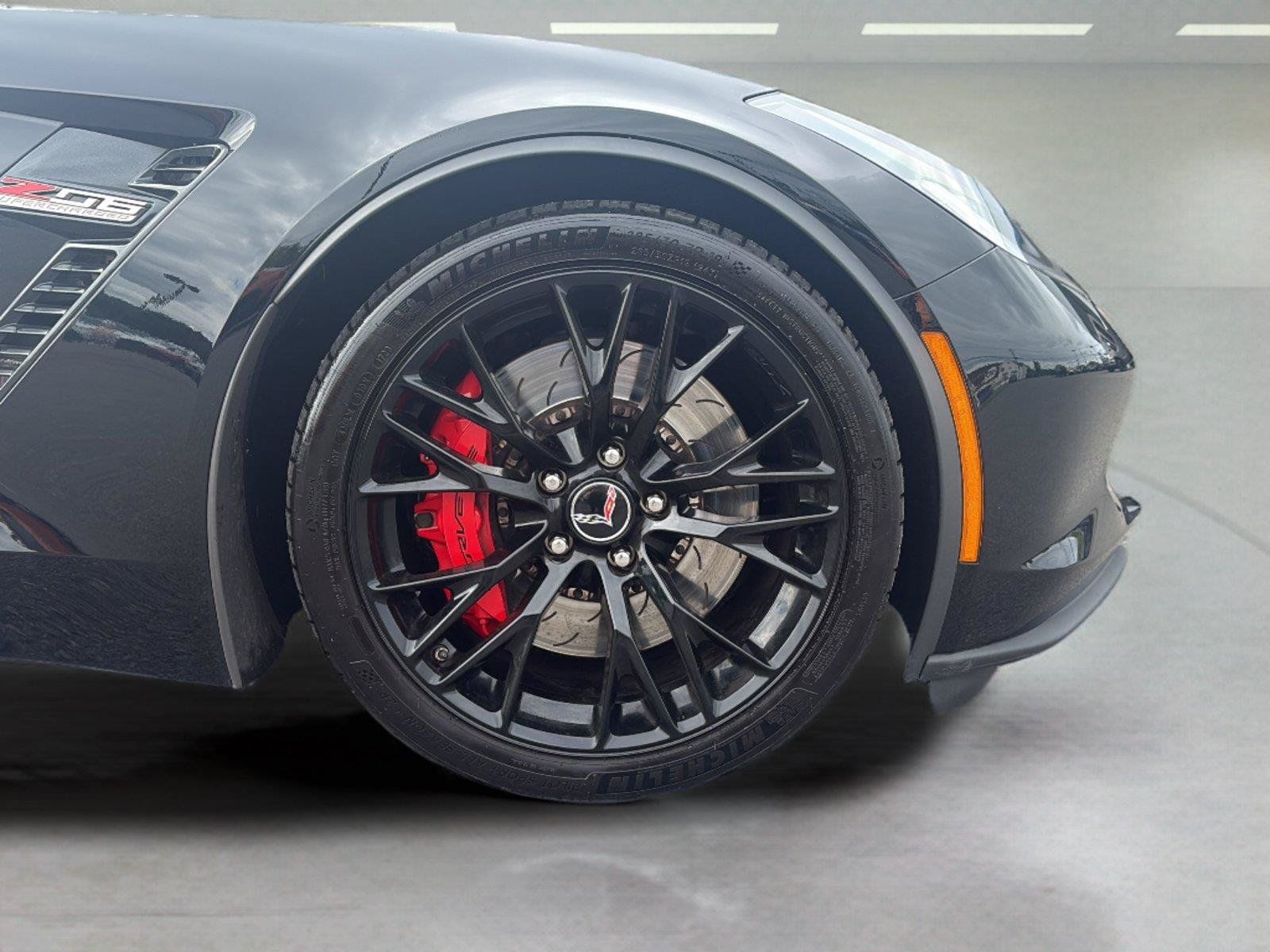Used 2015 Chevrolet Corvette Z06 w/ 3LZ Preferred Equipment Group RWD image 47