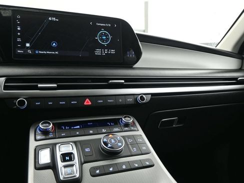 Used 2023 Hyundai Palisade SEL w/ Premium Package AWD/4WD image 16