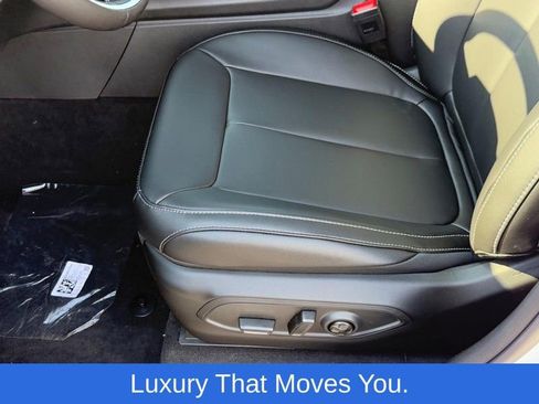 New 2025 Jeep Grand Cherokee Limited image 12