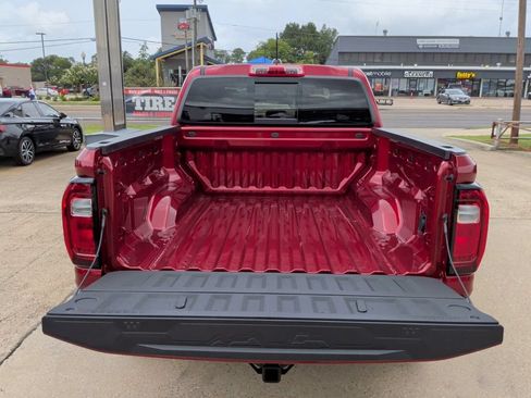 New 2026 GMC Canyon Elevation w/ Convenience Package RWD image 38