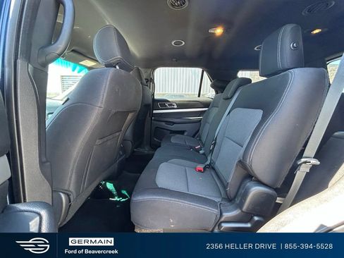 Used 2017 Ford Explorer XLT FWD image 26