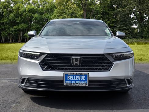 Used 2024 Honda Accord EX image 2