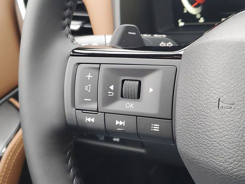 New 2026 Nissan Rogue Platinum image 16