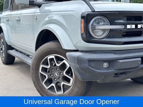 Used 2022 Ford Bronco Outer Banks image 4