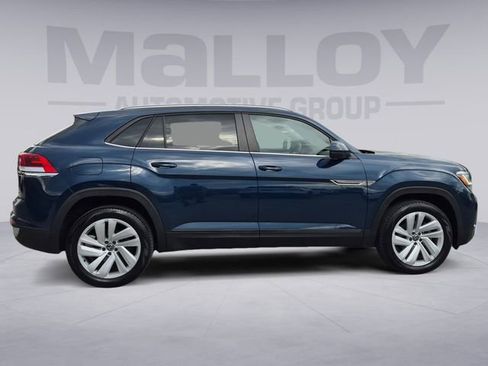 Used 2023 Volkswagen Atlas Cross Sport SE w/ Panoramic Sunroof Package image 6