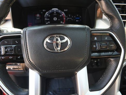 Used 2024 Toyota Tundra Capstone AWD/4WD image 31