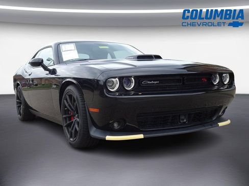 Used 2023 Dodge Challenger R/T w/ Plus Package RWD image 8