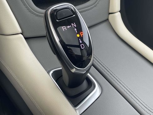 Used 2019 Cadillac XT5 Luxury image 24