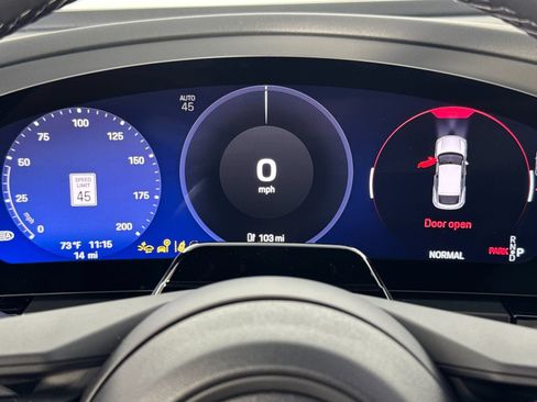 Certified 2026 Porsche Macan 4 Electric AWD/4WD image 31