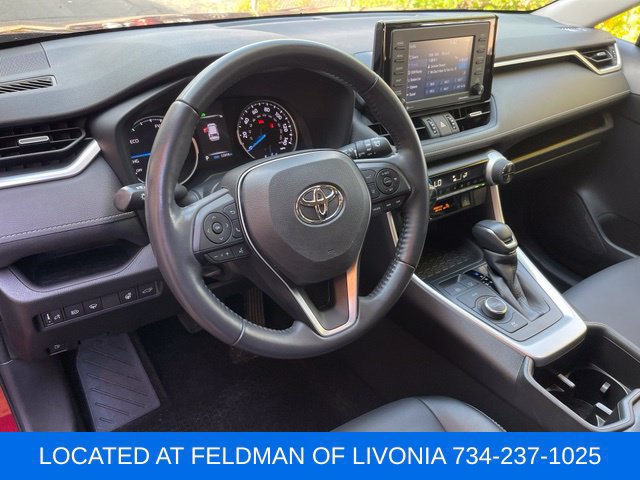 Used 2022 Toyota RAV4 XLE Premium AWD/4WD image 10