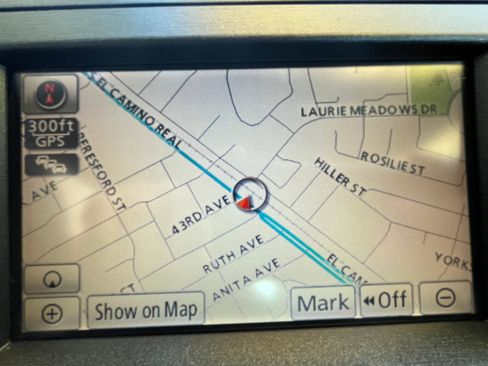 Used 2010 Toyota Prius Five image 21