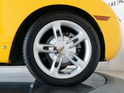 Used 2006 Chevrolet SSR w/ Preferred Equipment Group RWD image 20