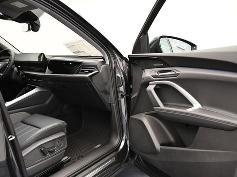 Used 2025 Audi Q5 Premium Plus w/ Premium Plus AWD/4WD image 45