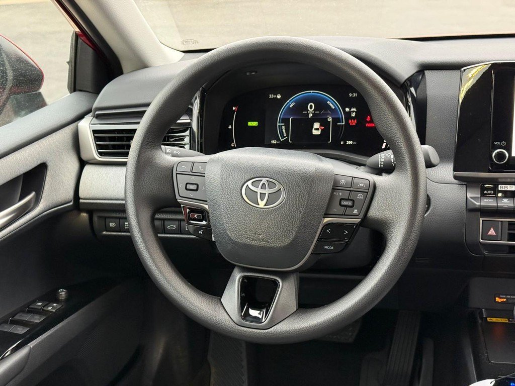 Used 2026 Toyota Camry LE FWD image 8