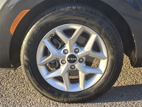 Certified 2023 Kia Soul S image 10