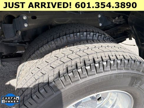 Used 2024 GMC Sierra 3500 Denali w/ Technology Package image 16