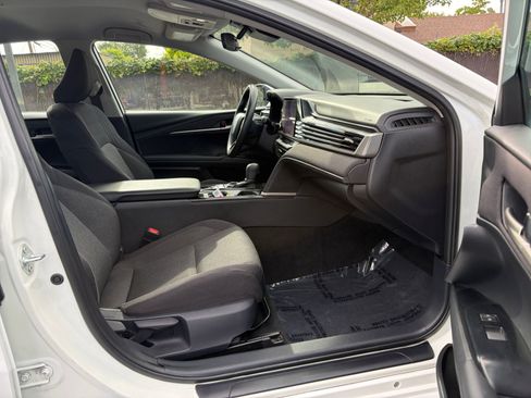 Used 2025 Toyota Camry LE FWD image 29